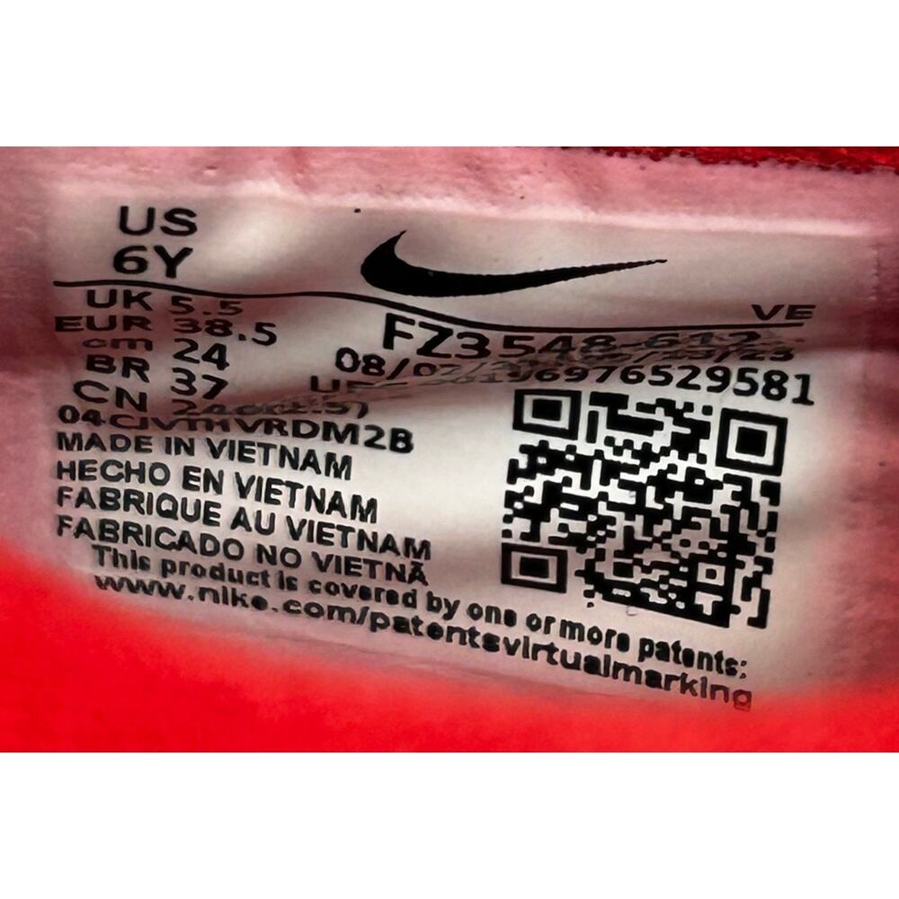 Nike Dunk Low GS Valentine's Day 2024 Fire Red Fuzzy Swoosh Youth 6Y 7W - Picture 12 of 12